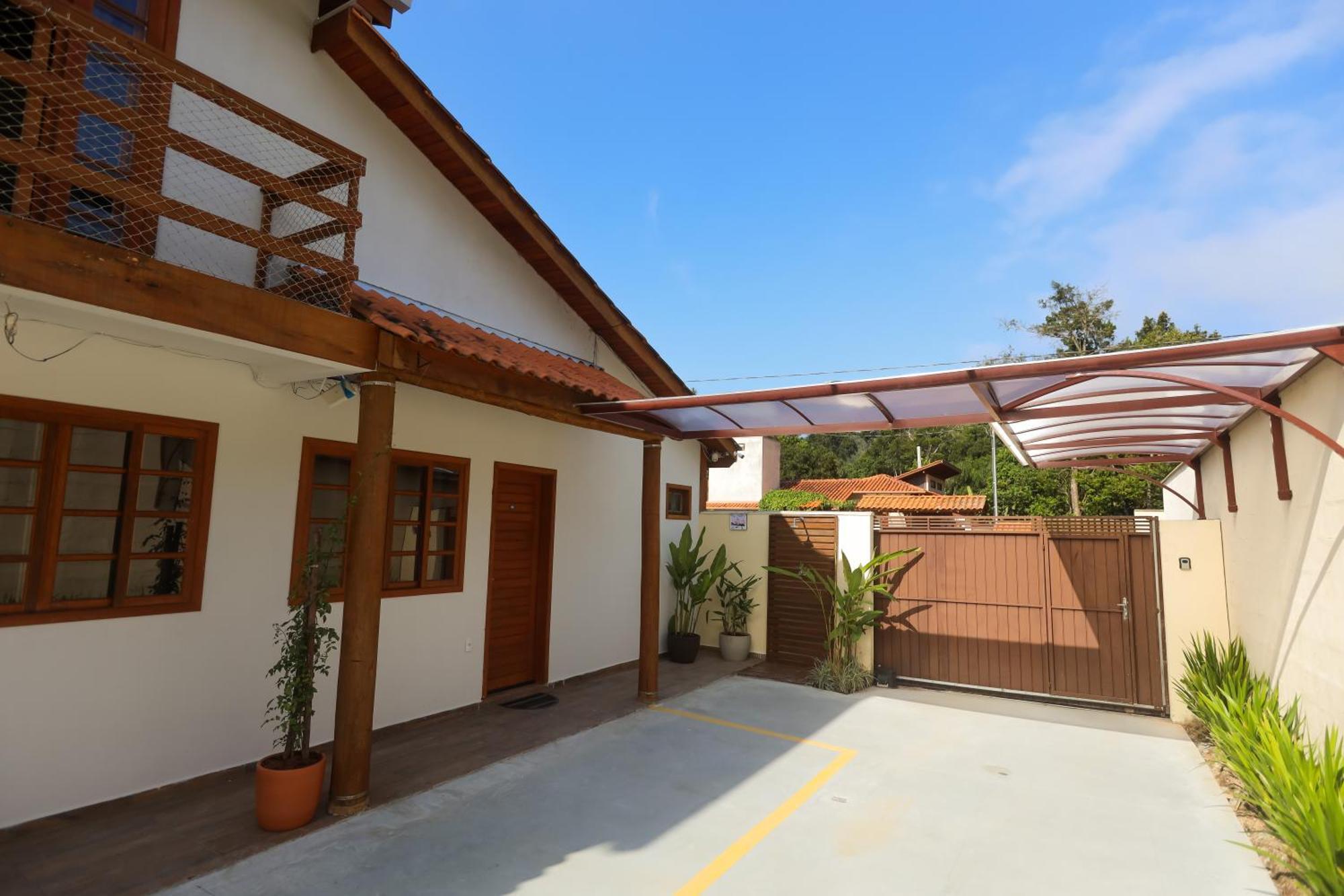 Casa de férias Bc Estaleiro - 2 Vagas Garagem, Churras E Pet Ok Balneario Camboriu